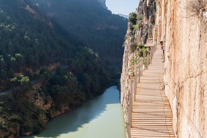 Caminito del Rey Tour from Malaga - How the guided experience really feels: pace, radios, and crowds