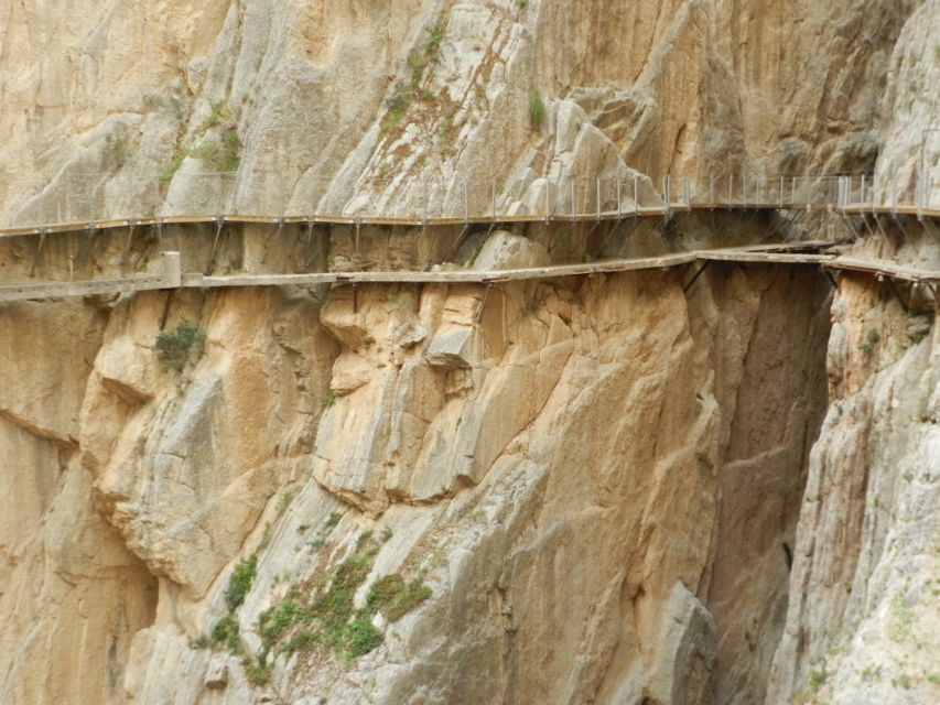 Caminito del Rey: Trekking Tour with Hiking Guide - What to wear and bring: the site rules are not optional