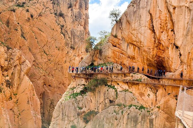 Caminito del Rey with Pickup from Malaga City - What’s included, what’s not, and how to plan lunch