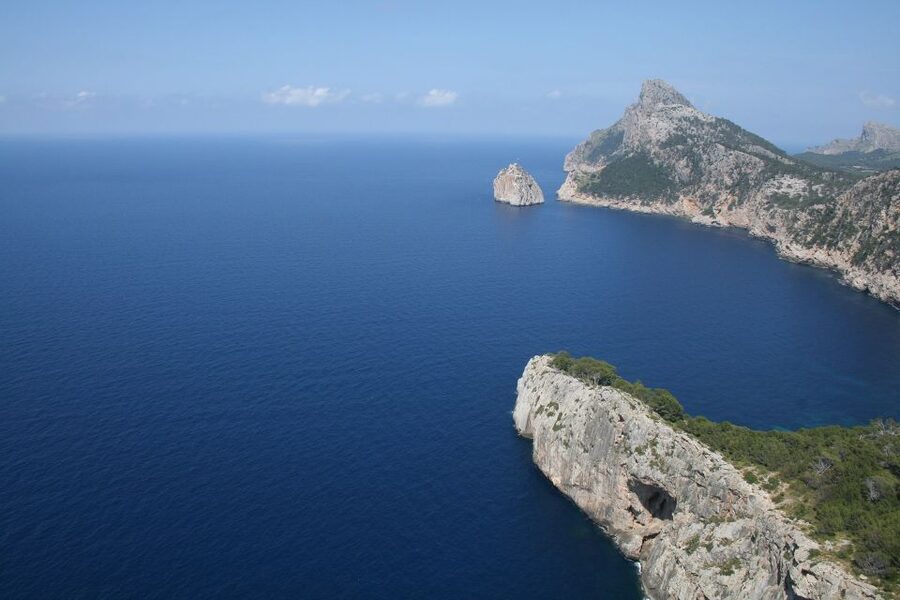 Cap de Formentor: Market, Beach, and Alcudia Tour - Who this tour fits best, and who should pick a different plan