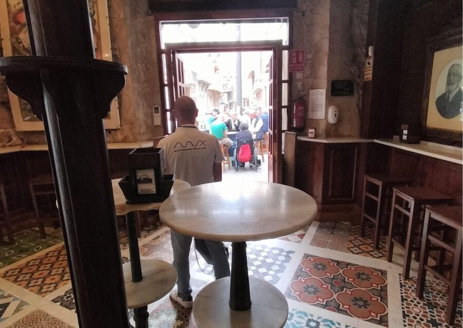 Cartagena: Guided Walking Tour with Tapas and Drinks - Tapas Stop Pairing: Two Tastings, Real Time to Enjoy Them