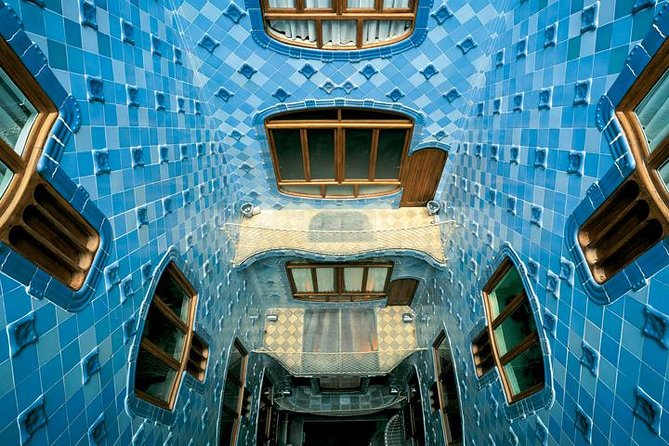 Casa Batllo Admission Ticket with Intelligent Audio Guide - Choosing the right tier: morning entry, Gold, Platinum, and what to expect