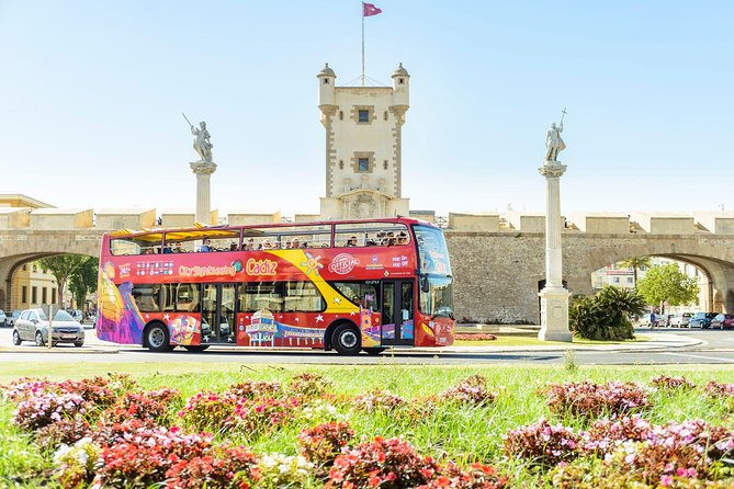 City Sightseeing Cadiz Hop-On Hop-Off Bus Tour - Stop-by-stop around Cádiz: from Avenida del Puerto to Bahia de Cádiz