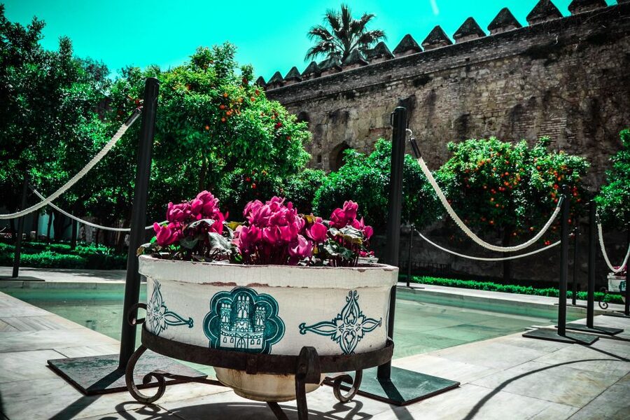 Cordoba: Alcázar de los Reyes Cristianos 1-Hour Guided Tour - Finishing in the Gardens: Flowers and Fountains After the Heavy Bits