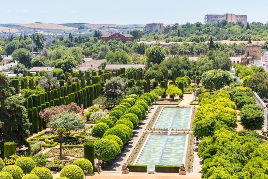 Cordoba: Alcazar of Christian Monarchs 1–Hour Guided Tour - Doña Leonor de Guzman Baths: Arab style, royal comfort, 14th century design