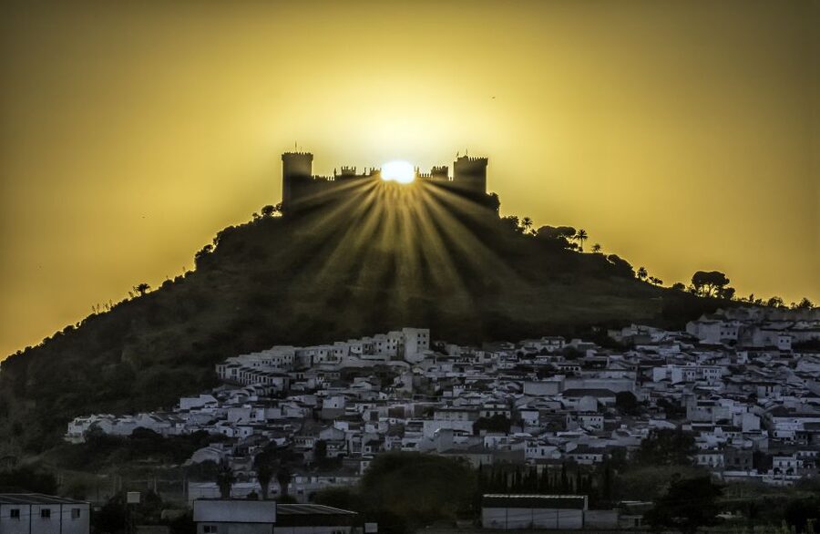 Córdoba: Almódovar Castle Entrance Ticket - When the timing matters: plan around closing hours