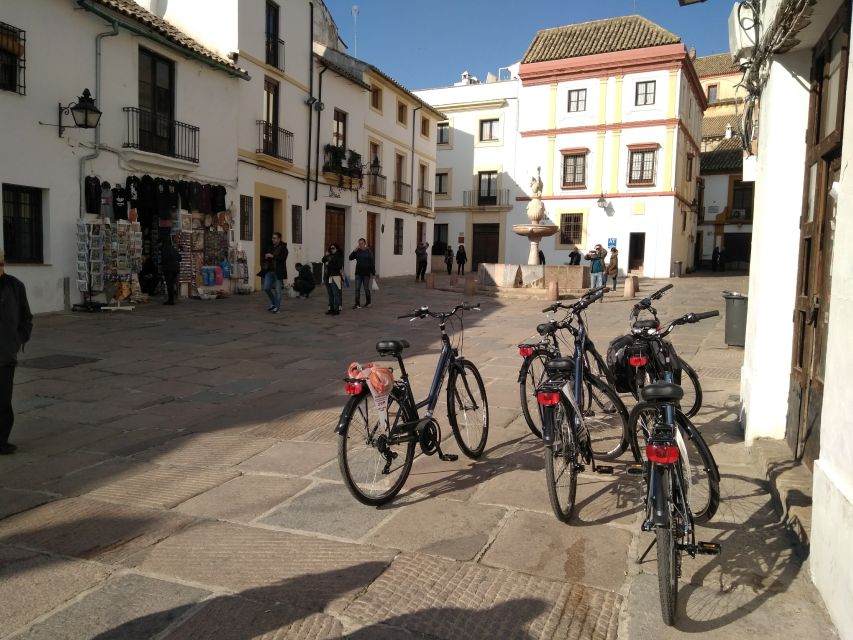 Córdoba Daily Highlights Bike Tour - Why a Highlights Bike Tour Works So Well in Córdoba