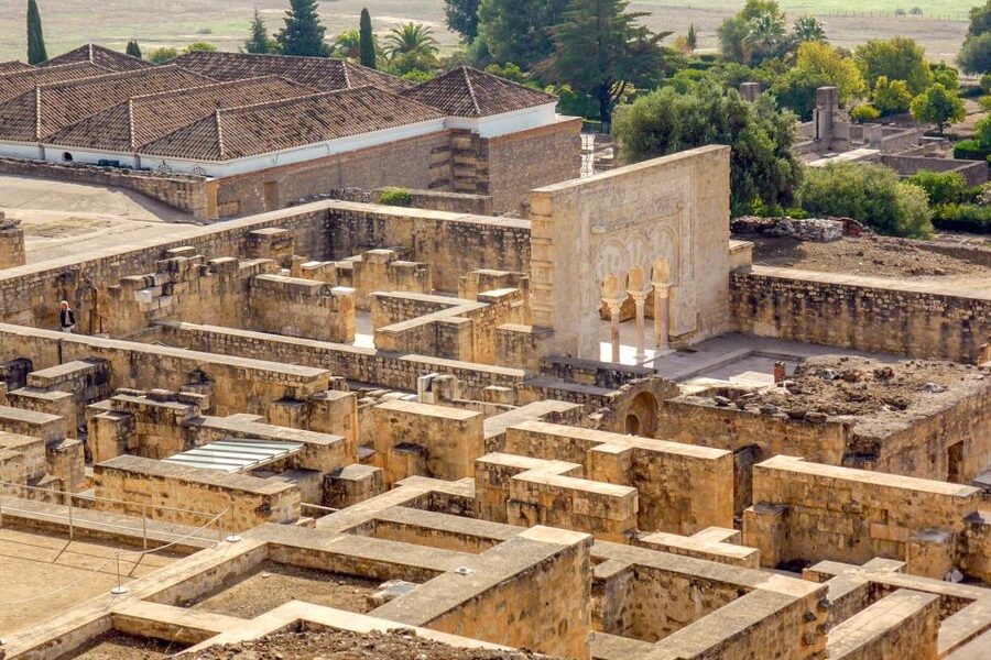 Córdoba: Guided Tour of Azahara Medina - Guided walk north of the center: architecture plus everyday life