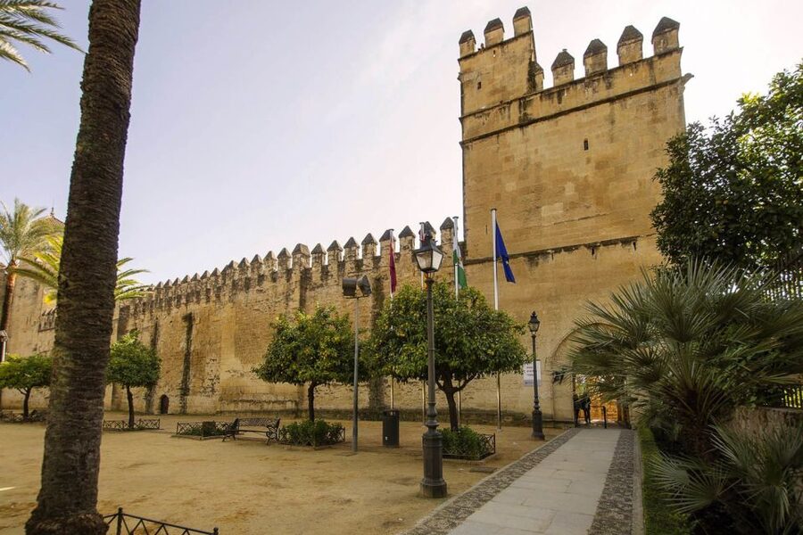 Córdoba Guided Tour of the Mosque, Jewish Quarter & Alcazar - Should you book it or not?