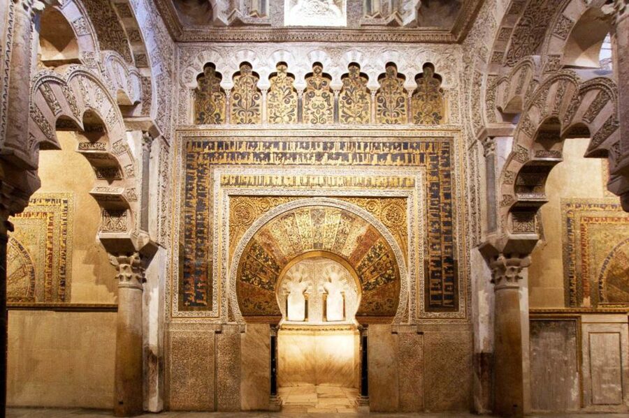 Córdoba Guided Tour of the Mosque, Jewish Quarter & Alcazar - San Bartolomé Chapel: where Mudejar detail steals the show