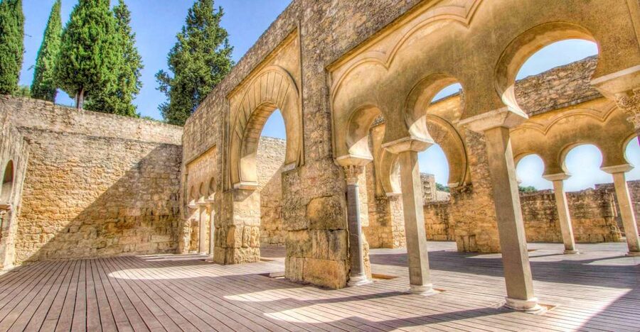Cordoba: Half-Day Medina Azahara Guided Tour - The guided walk: reception halls, mosques, administration, and the city’s daily engine