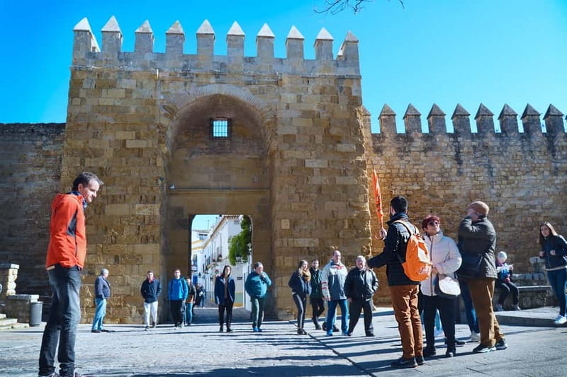 Córdoba: Jewish Quarter, Mosque, and Alcázar Tour - Stop at the Mosque-Cathedral: the Islamic roots you can actually spot