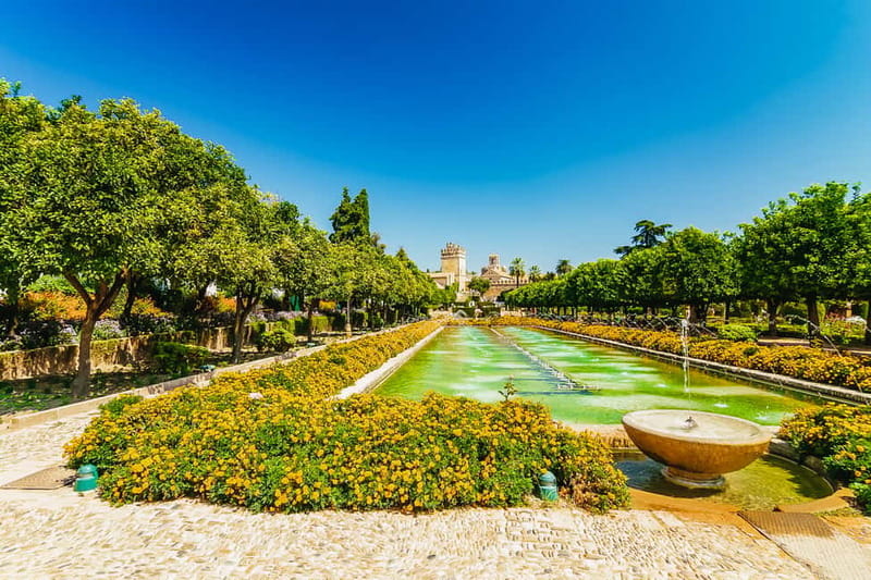 Córdoba: Jewish Quarter, Mosque, and Alcázar Tour - Skip-the-line at the Mezquita: how the fast-track changes your day