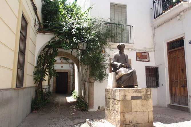 Cordoba Monuments Intensive Tour in English Tickets included - Old Jewish Quarter streets, Maimónides, and the Synagogue timing reality check