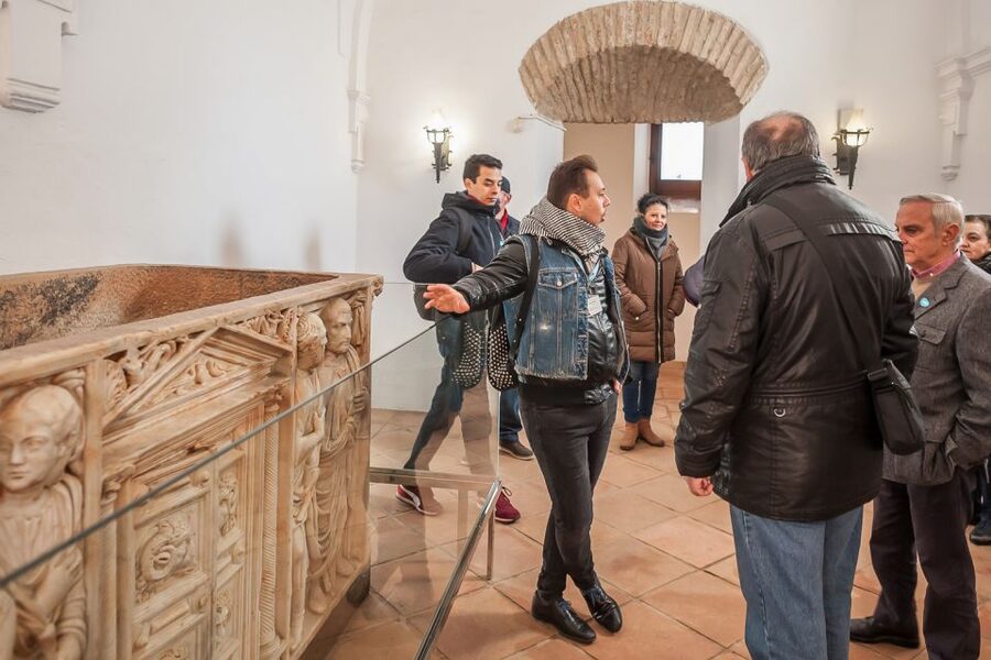 Cordoba: Monuments Walking Tour - Price and value for a 3 to 3.5 hour Cordoba monuments route