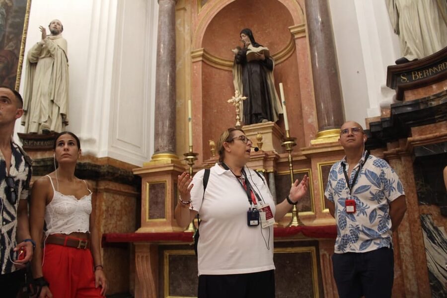 Cordoba Mosque-Cathedral: Skip-the-Line Guided Tour - Skip-the-line entry and the real feel of 90 minutes