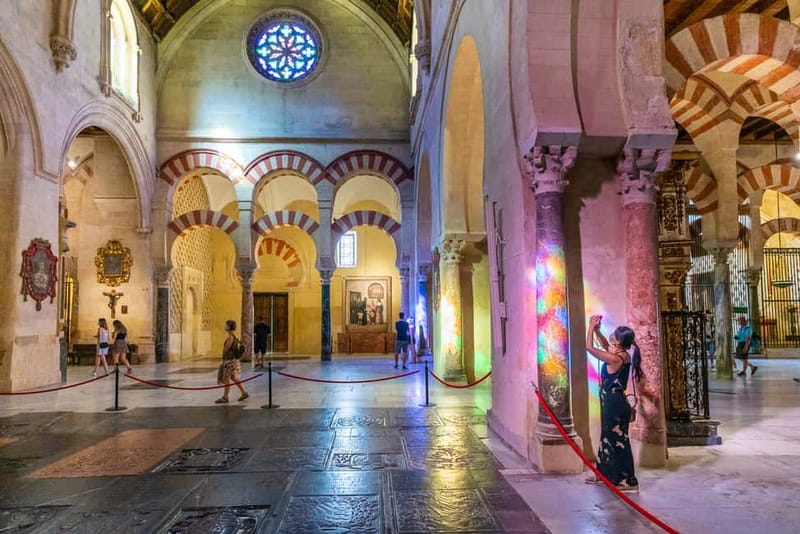 Córdoba: Mosque, Jewish Quarter & Tour with Ticket - The Jewish Quarter walk: Calleja de la Hoguera to El Zoco artisans market