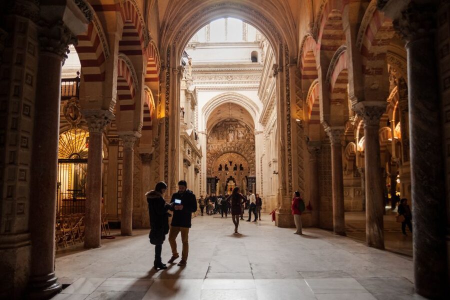 Córdoba: Skip-the-Line Great Mosque-Cathedral History Tour - Key things I’d notice right away