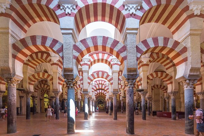 Cordoba Tour with Mosque, Synagogue and Patios from Malaga - Lunch and Free Time: Using Your Break Without Stress