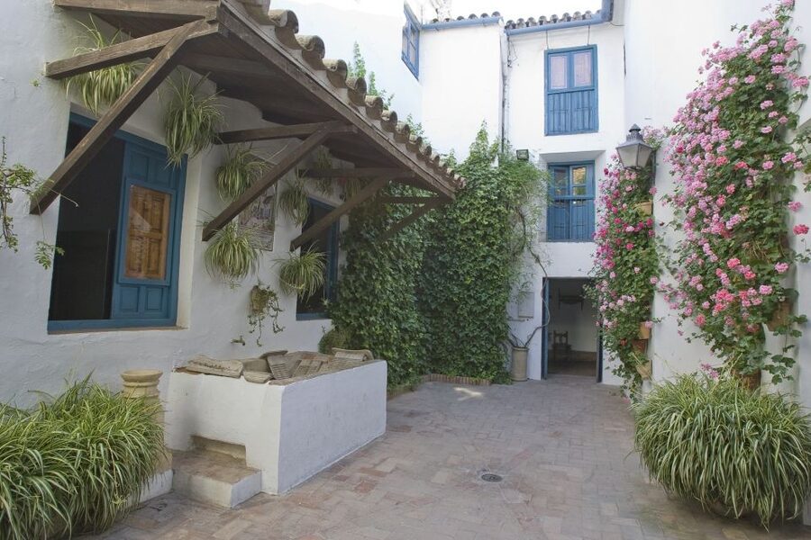 Córdoba: Viana Palace Gardens and Patios Entry Ticket - Price and Ticket Scope: What You Get for About $10