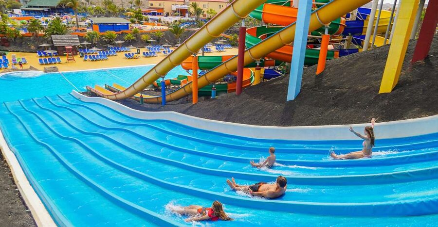 Corralejo: Acua Water Park Entry Ticket - Choosing slides and pools across 14 attractions