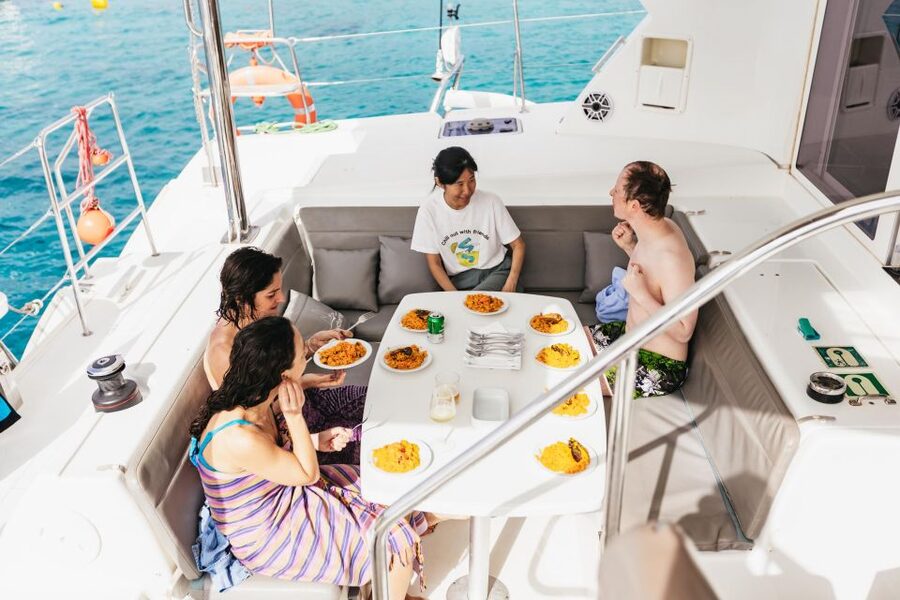 Corralejo: Lobos Island Catamaran Tour with Drinks & Snorkel - Corralejo To Lobos Island: A 4-Hour Catamaran That Moves (But Still Feels Relaxed)