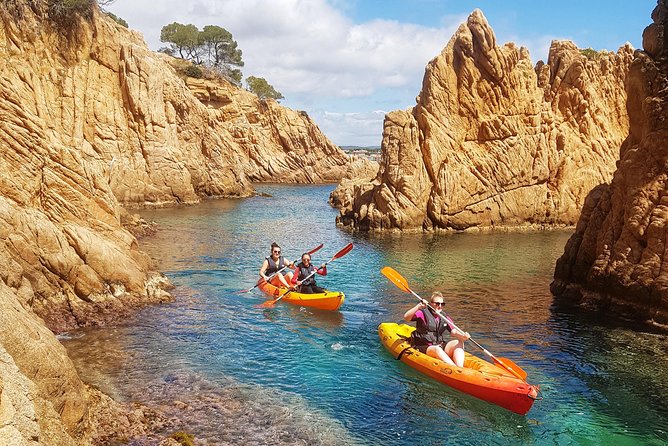 Costa Brava Tour with Kayak & Lagoon Snorkeling - Key things that make this day trip work