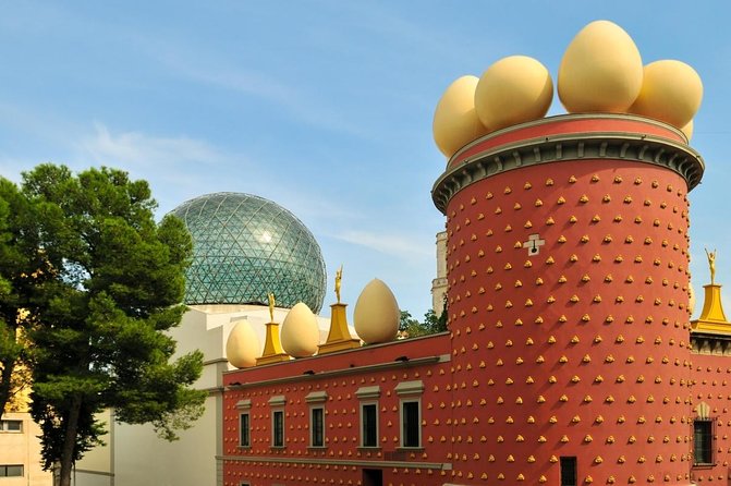 Dali Museum & Cadaques Small Group Tour with Hotel pick-up - Quick hits for your Dalí day