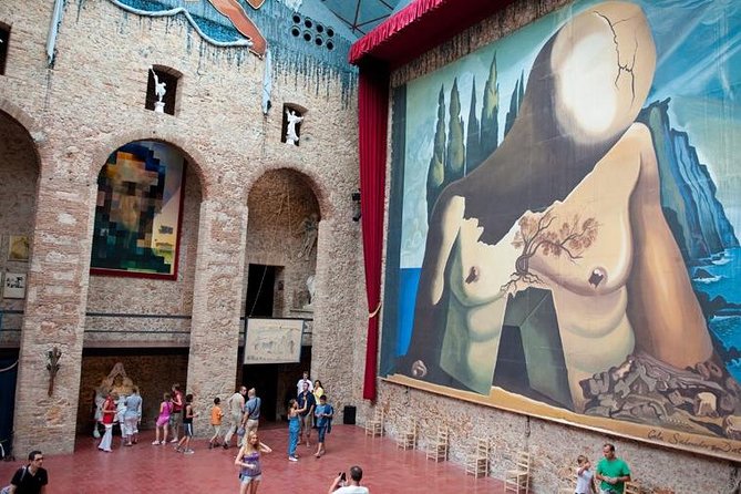 Dali Museum & Cadaques Small Group Tour with Hotel pick-up - Price and logistics: is €144.48 worth it?