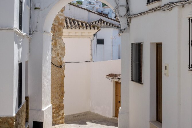 Day trip to Zahara, Setenil and Ronda from Seville - Price and logistics: what you’re really paying for