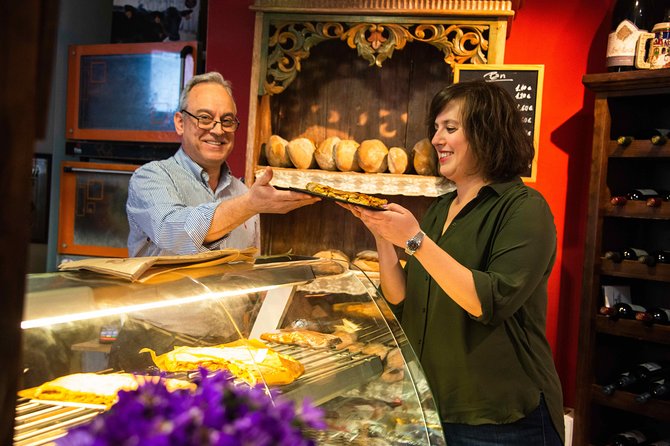 De Mercados: A Neighborhood Market and Food Tour - The remaining tastings: classic Madrid snacks and drinks