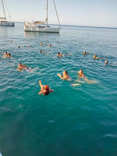 Denia: Cova Tallada Catamaran Tour and Swimming Stop - Onboard Comfort in a Two-Hour Catamaran Ride