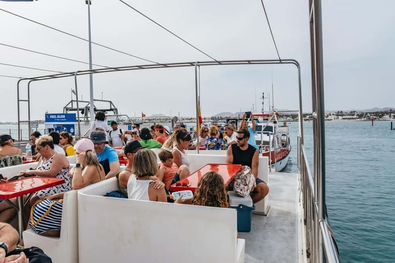 Desde Corralejo: Lobos Island Ferry with Optional Transfer - Should you book this tour?
