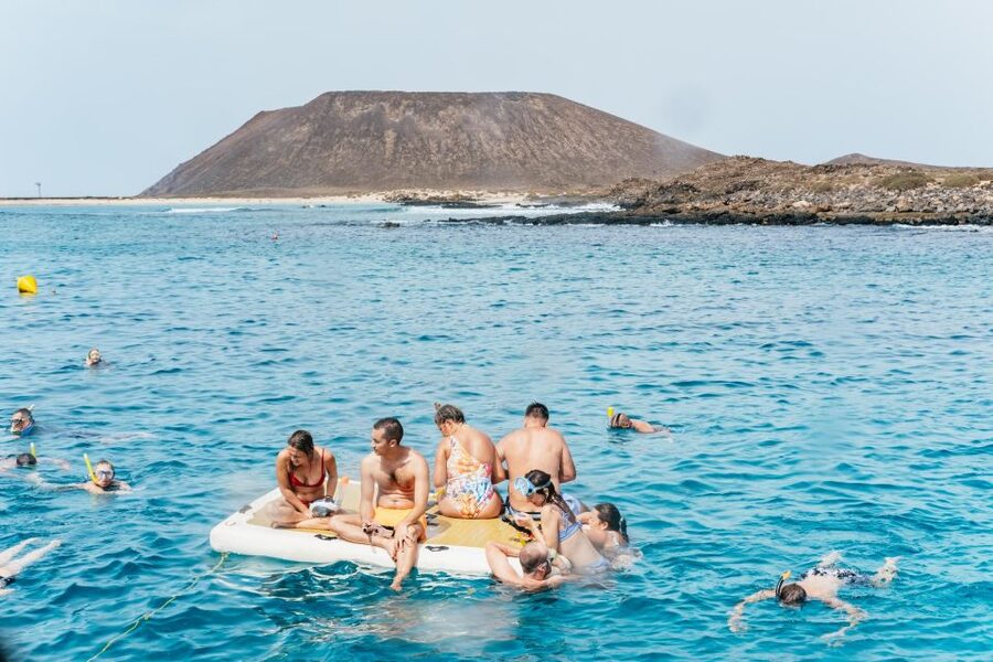Desde Corralejo: Lobos Island Ferry with Optional Transfer - What to expect on board, comfort tips that actually matter