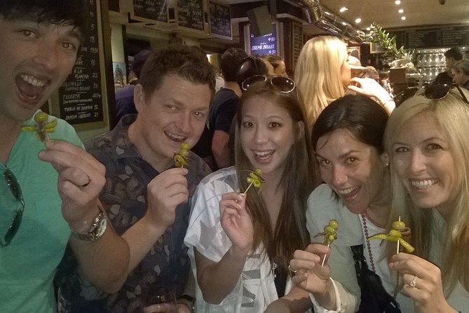 Discover San Sebastián’s Best Pintxos on a Unique Culinary Tour - Bypass the stress of lines and the intimidation factor