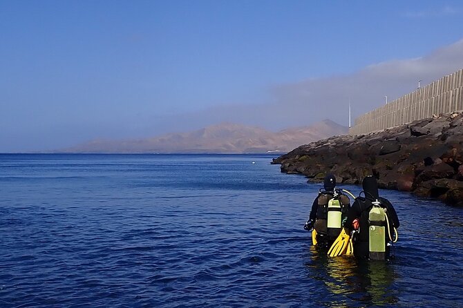 Discover Scuba Diving in Lanzarote (Costa Teguise) - English Coaching and the Instructor Factor