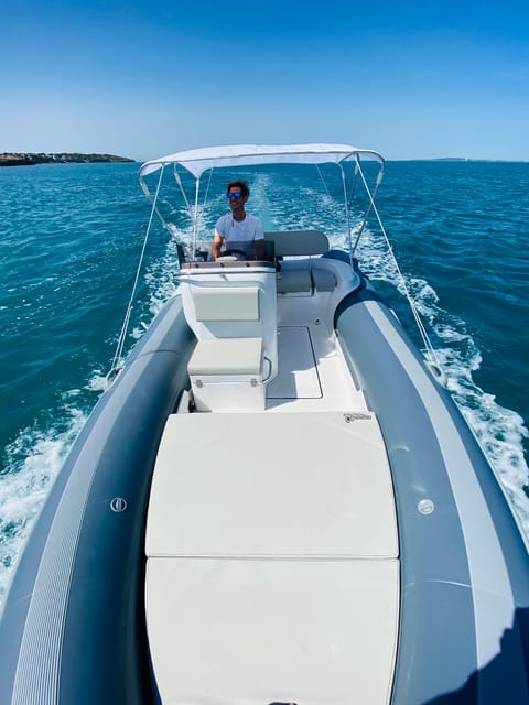 El Arenal: Private Mallorca Boat Rental (No License Needed) - Onboard comfort that actually matters: shade, solarium, ladder, and music