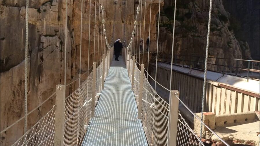 El Chorro: Caminito del Rey Gorge Route Guided Walking Tour - Getting to North Access: where your day can go right or wrong