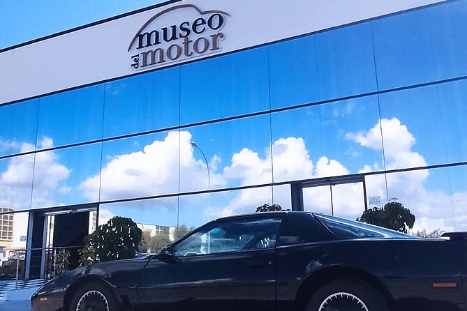 Entrance to the Motor Museum - Entering the Museo del Motor in Benidorm, without wasting time