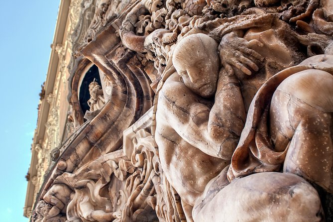 Essentials of Valencia and its World Heritage Sites - Plaza de l’Ajuntament and the UNESCO story of Fallas