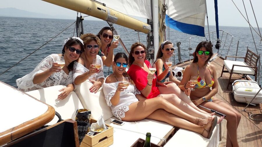 Estepona: Dolphin Watching Sailboat Cruise with Drink - Key things I think you will care about most