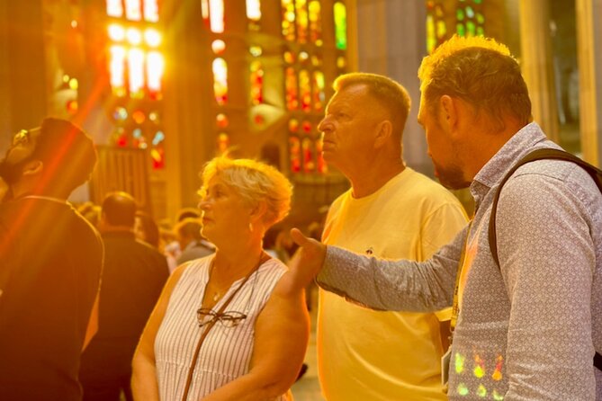 Fast Track Sagrada Familia Guided Tour - Getting into La Sagrada Familia Faster Than Usual