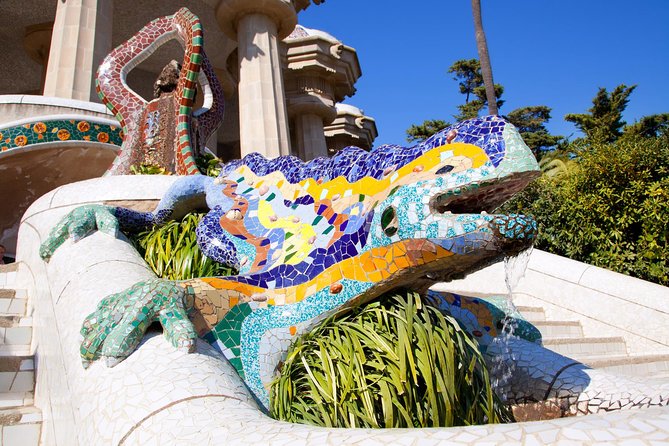 Fast Track Sagrada Familia & Park Guell the best of Gaudí - Meeting point, 3:00 pm start, and how the timing really feels