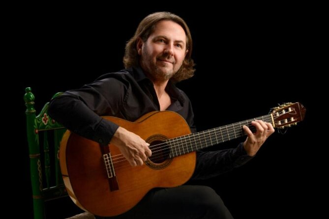 Flamenco Show at Tablao Alvarez Quintero in Seville - Drinks, phones, and audience behavior tips that protect your view