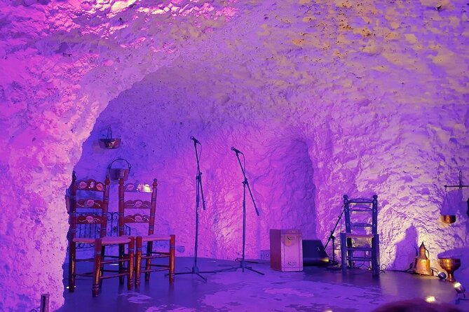 Flamenco Show in a Cave Restaurant in Granada - The Cave Restaurant Experience: Small Space, Big Energy