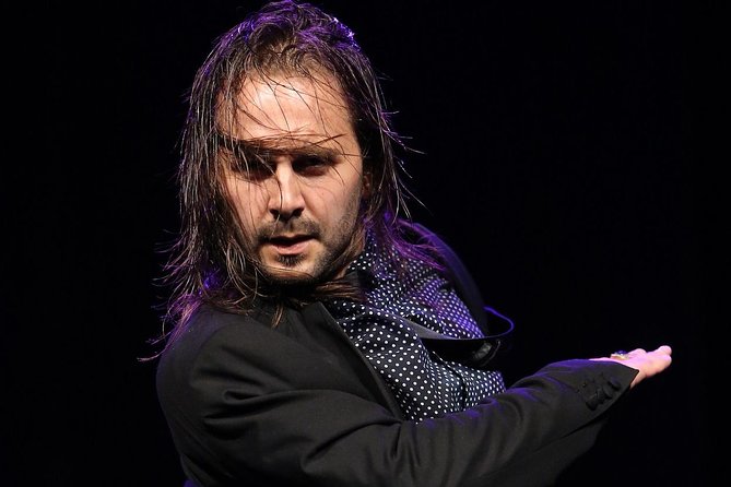 Flamenco Show Ticket at Theatre Barcelona City Hall - How the 1-hour flamenco show tends to play out