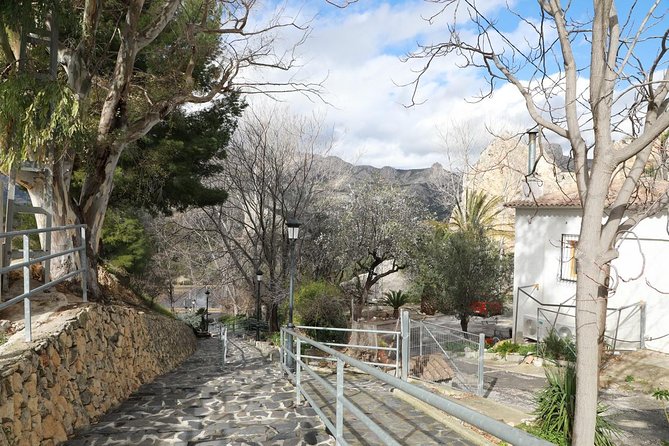 From Albir & Benidorm: Guadalest Village Excursion - Practical Tips: Dress Code, Shoes, and a Smooth Start