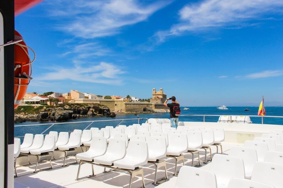 From Alicante: Roundtrip to Tabarca Island - Tabarca Island time: lighthouse walks, tiny streets, and beach coves