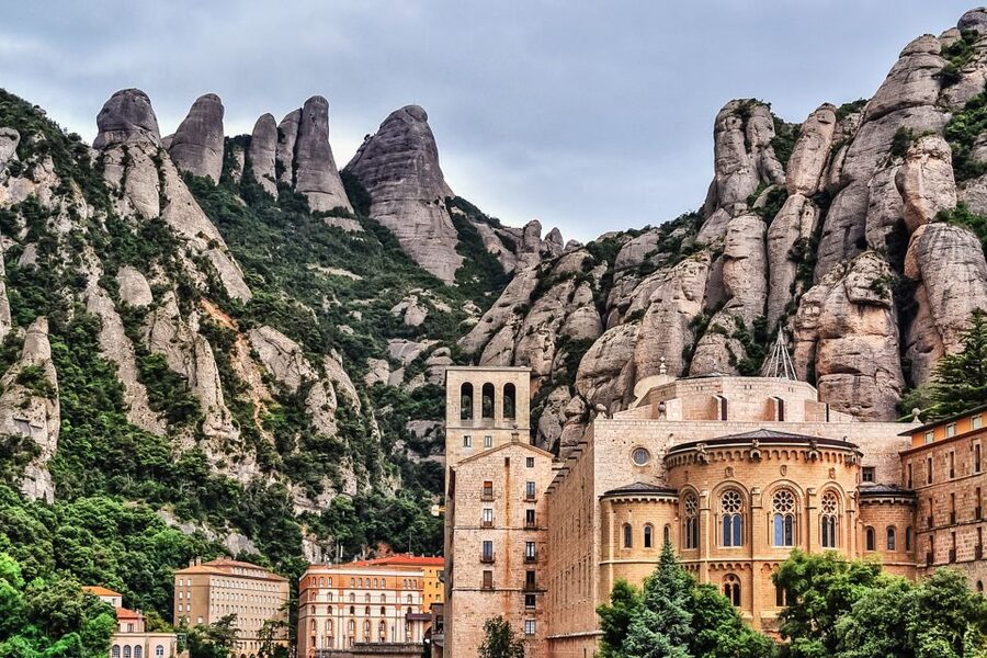 From Barcelona: Montserrat Day Trip with Optional Tickets - Escolania choir versus museum entry: how to choose the day