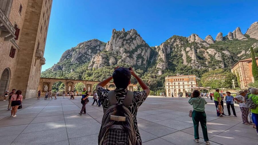 From Barcelona: Montserrat Tour, Rack Railway & Licor Taste - Key things to know before you go
